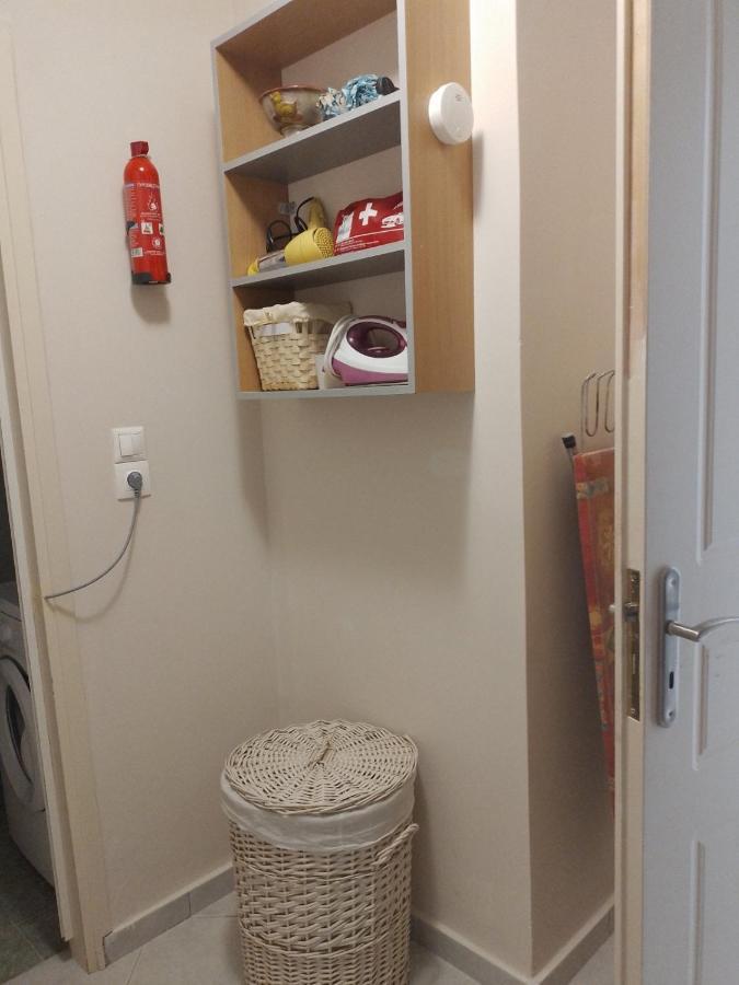 Gelsomino House Apartment Лутраки Екстериор снимка