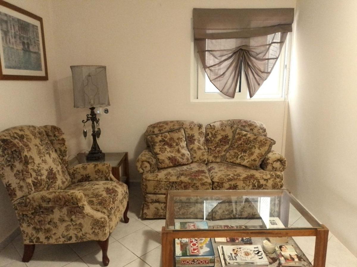 Gelsomino House Apartment Лутраки Екстериор снимка